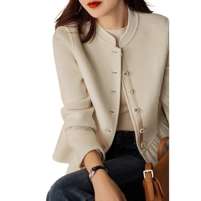 Manteau court à col montant et à volants pour femme