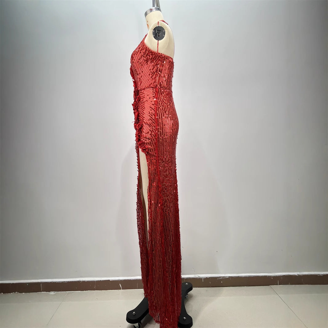 Robe de soirée fendue à paillettes et dos nu