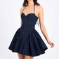 Robe dos nu à taille ajustée pour femmes de minorités féminines