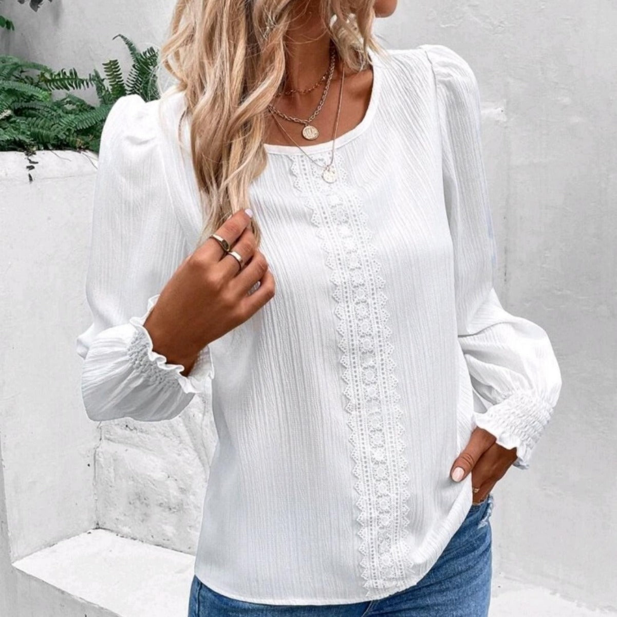 Women's Round Neck Lace Trim Versatile Slimming Top