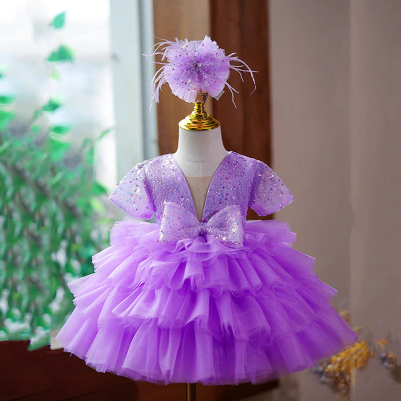 Costumes de défilé pour filles jouant du piano