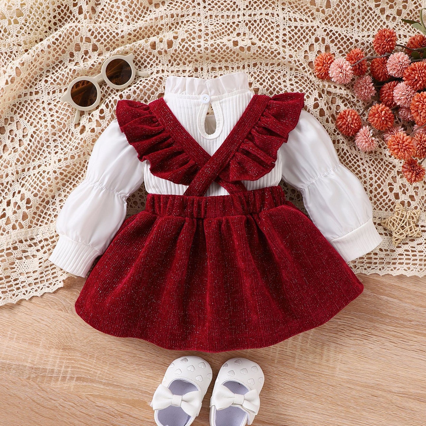 Jolie robe pour fille avec nœud