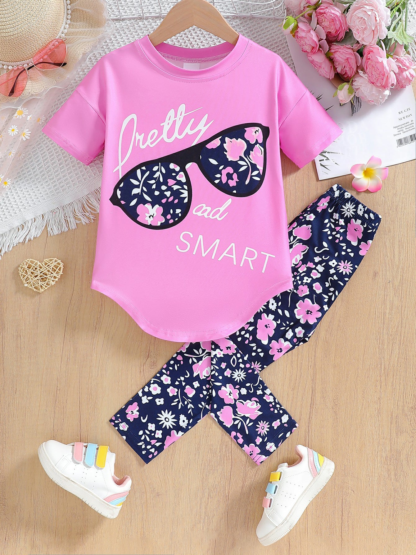 Girls Heat Transfer Patch Short Sleeve Round Neck Top Casual Pants Suit