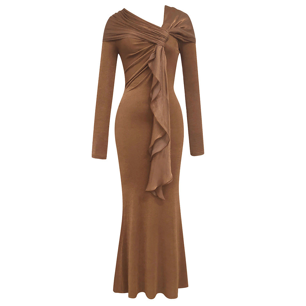 Robe de soirée plissée à col rond et manches longues, coupe ajustée, avec ruban