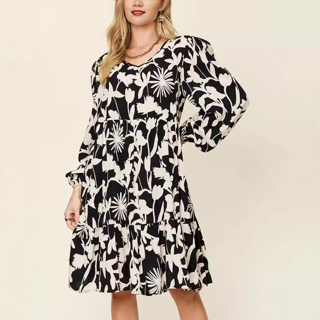 Robe décontractée imprimée à manches longues et col rond plissé