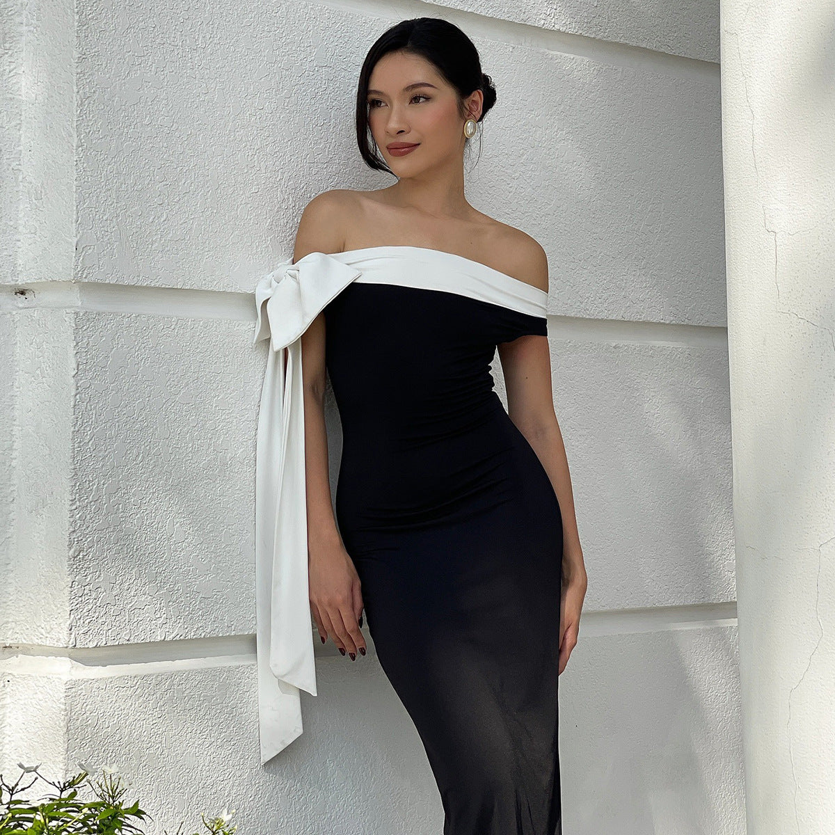 Women's Fashion Off-shoulder Ribbon Slim Fit Dress