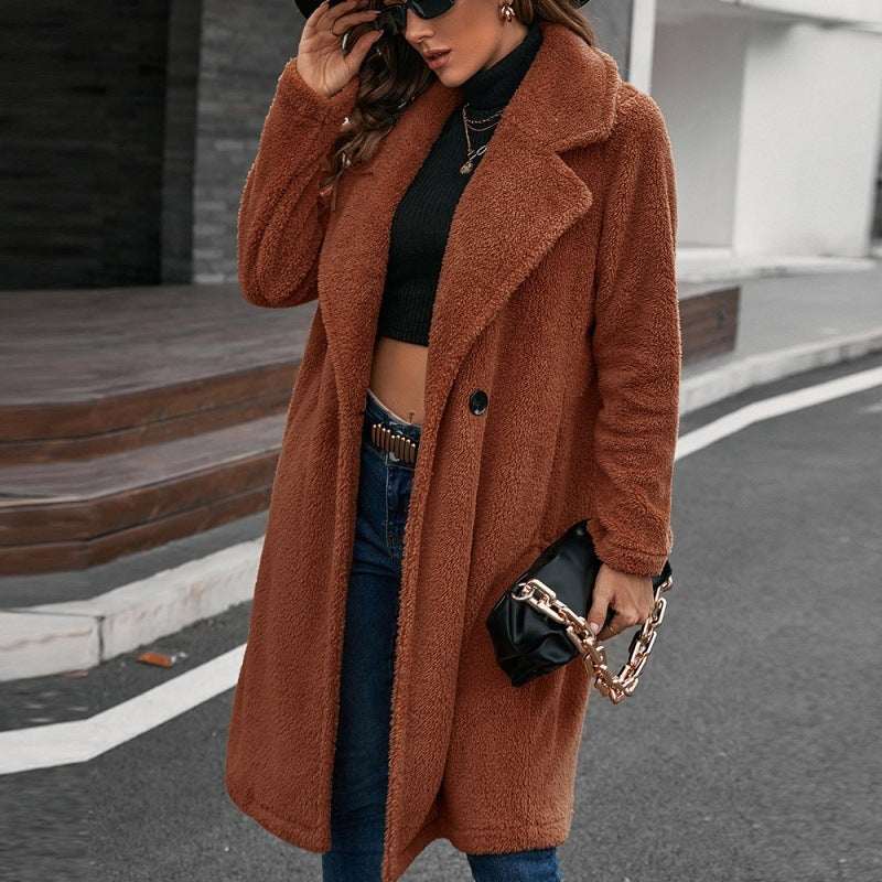 Trench-coat mi-pelucheux à simple boutonnage Manteau en laine d'agneau à col ample