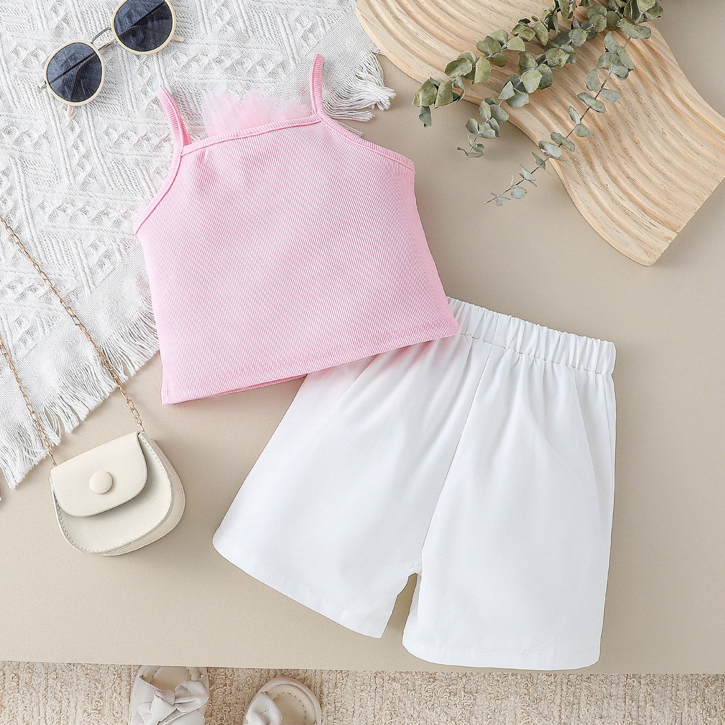 Solid Color Three-dimensional Flower Hanging Shoulder Clothes Fashion Shorts Two Pieces
