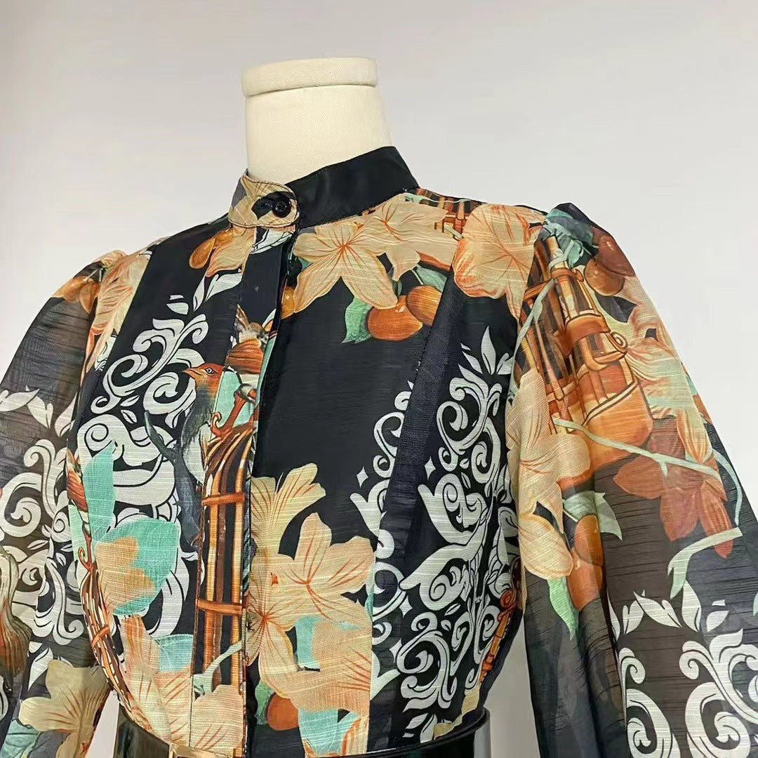 Robe à manches bouffantes et col montant, style vintage australien