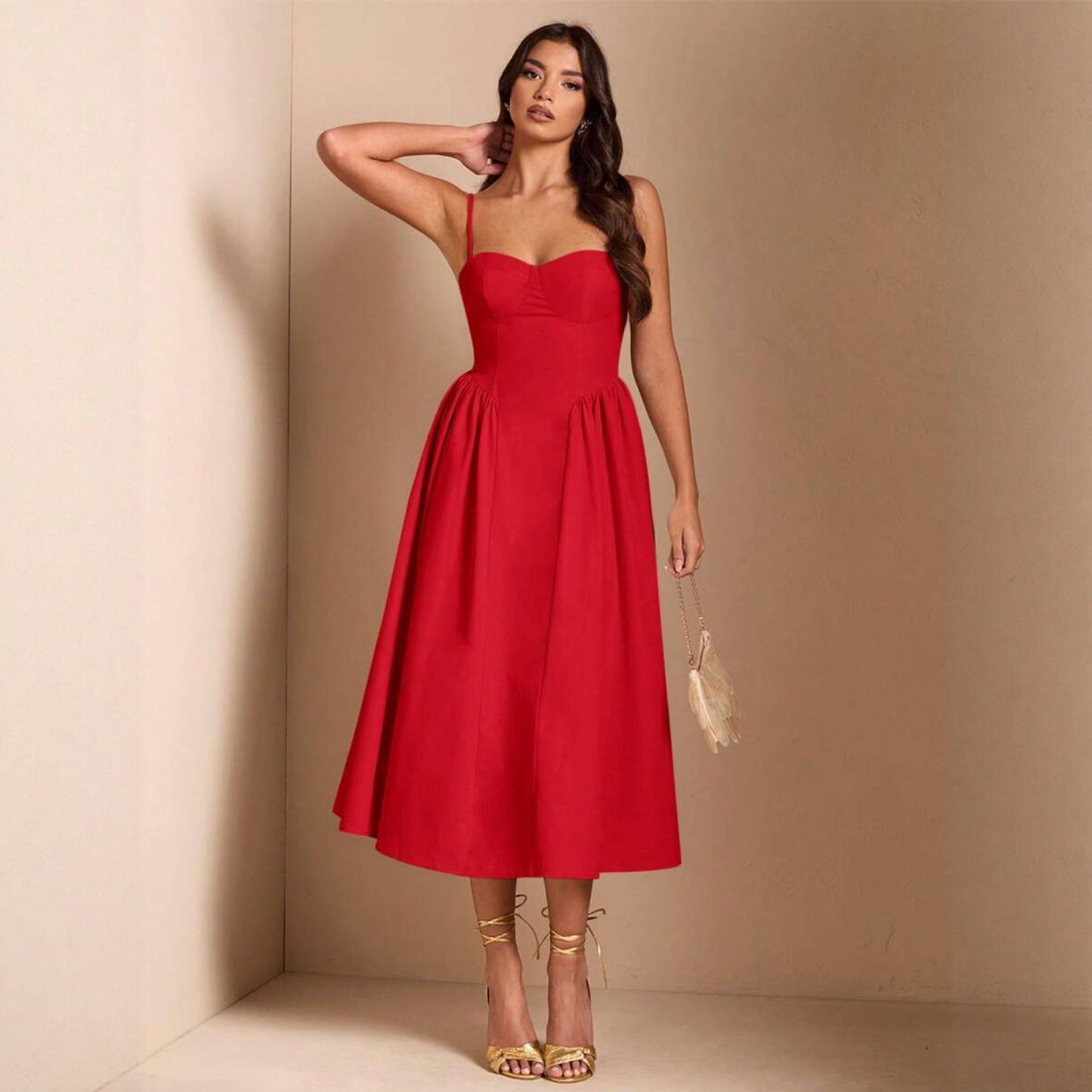Solid-color Slip Dress With A Cinched Waist For A Slimming Look
