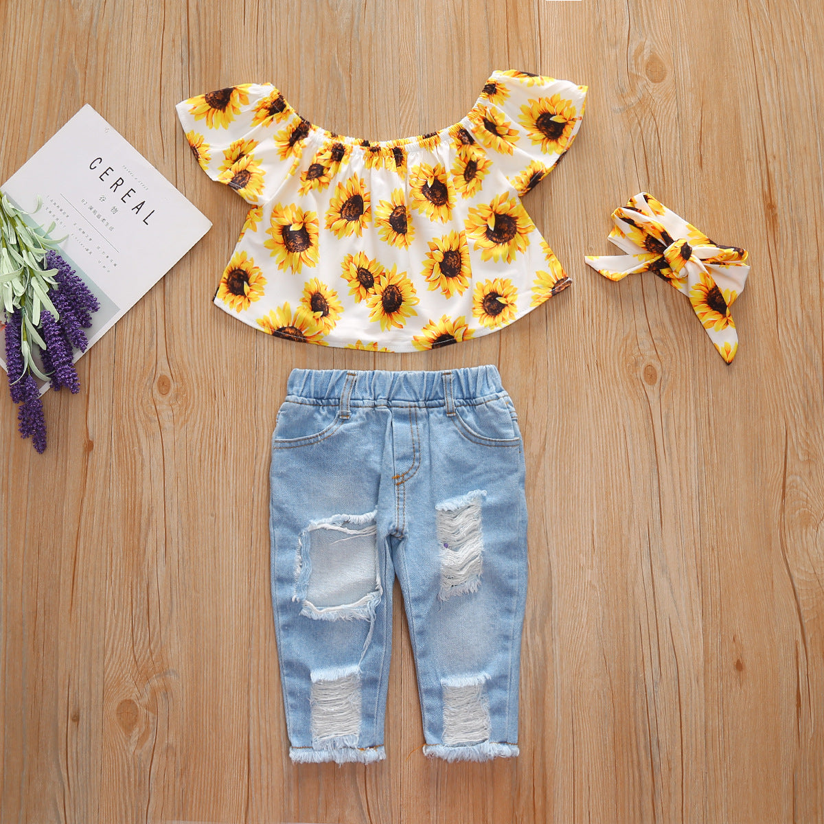Ensemble trois pièces pantalon et foulard à trous cassés