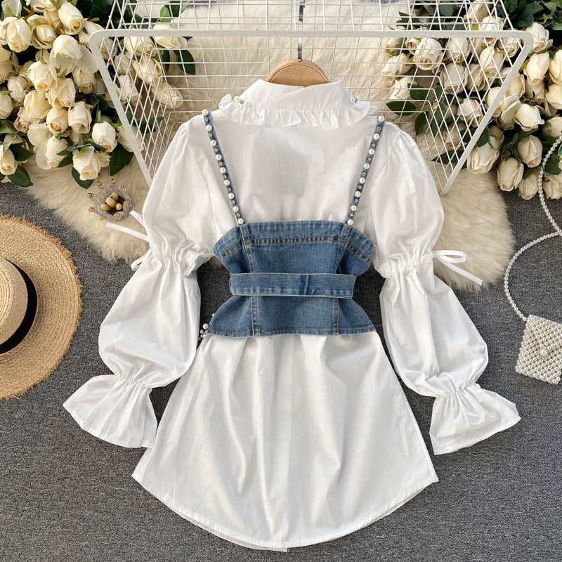 Ensemble deux pièces chemise à manches bouffantes et haut à pompons et perles