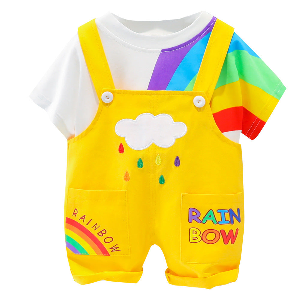 Ensemble deux pièces t-shirt à manches courtes et short à bretelles pour enfants