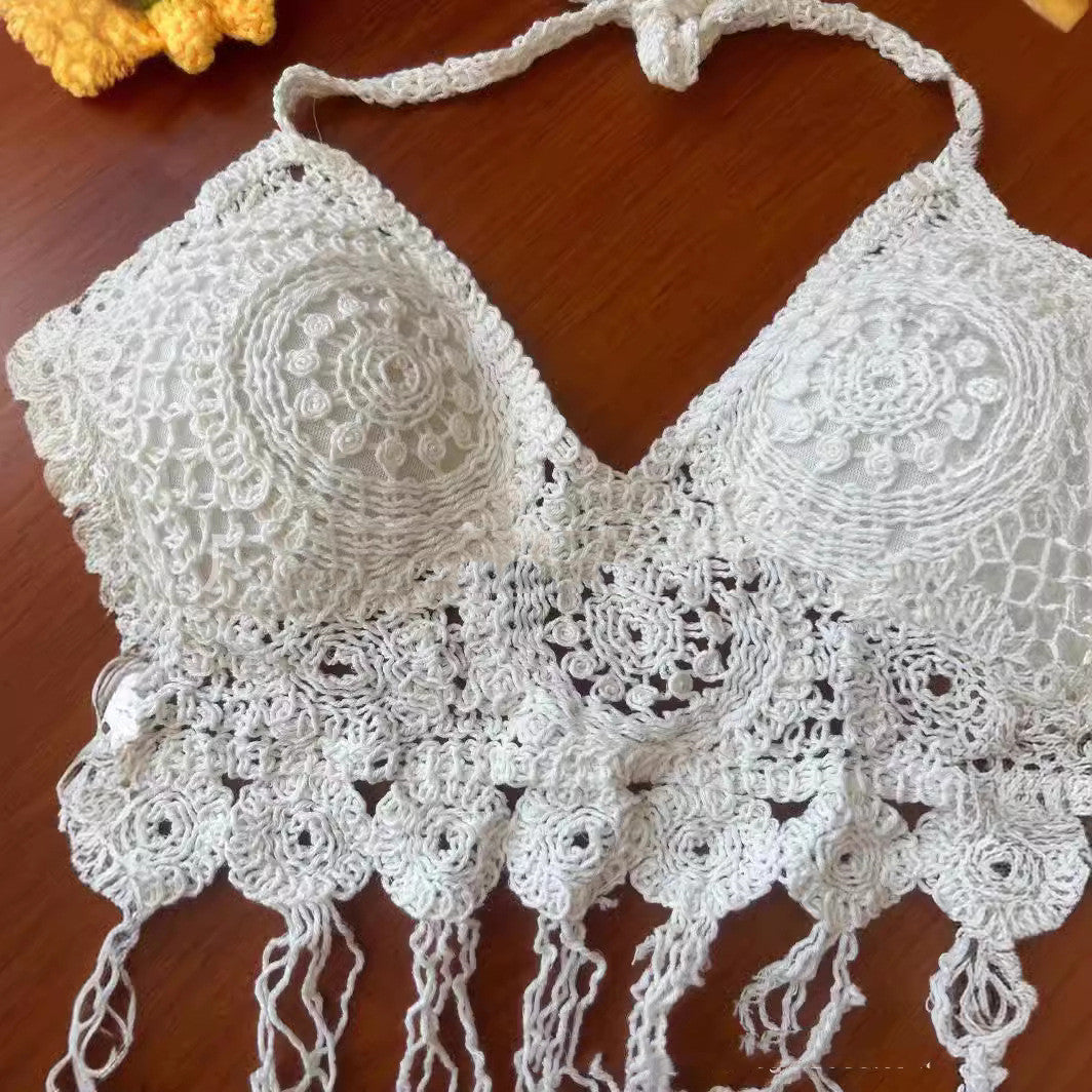 Haut sans manches à lacets et pompons ajourés, style licou, niche d'automne