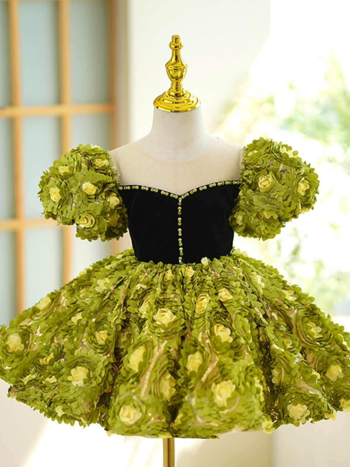 Host Catwalk Piano Performance Costume Green