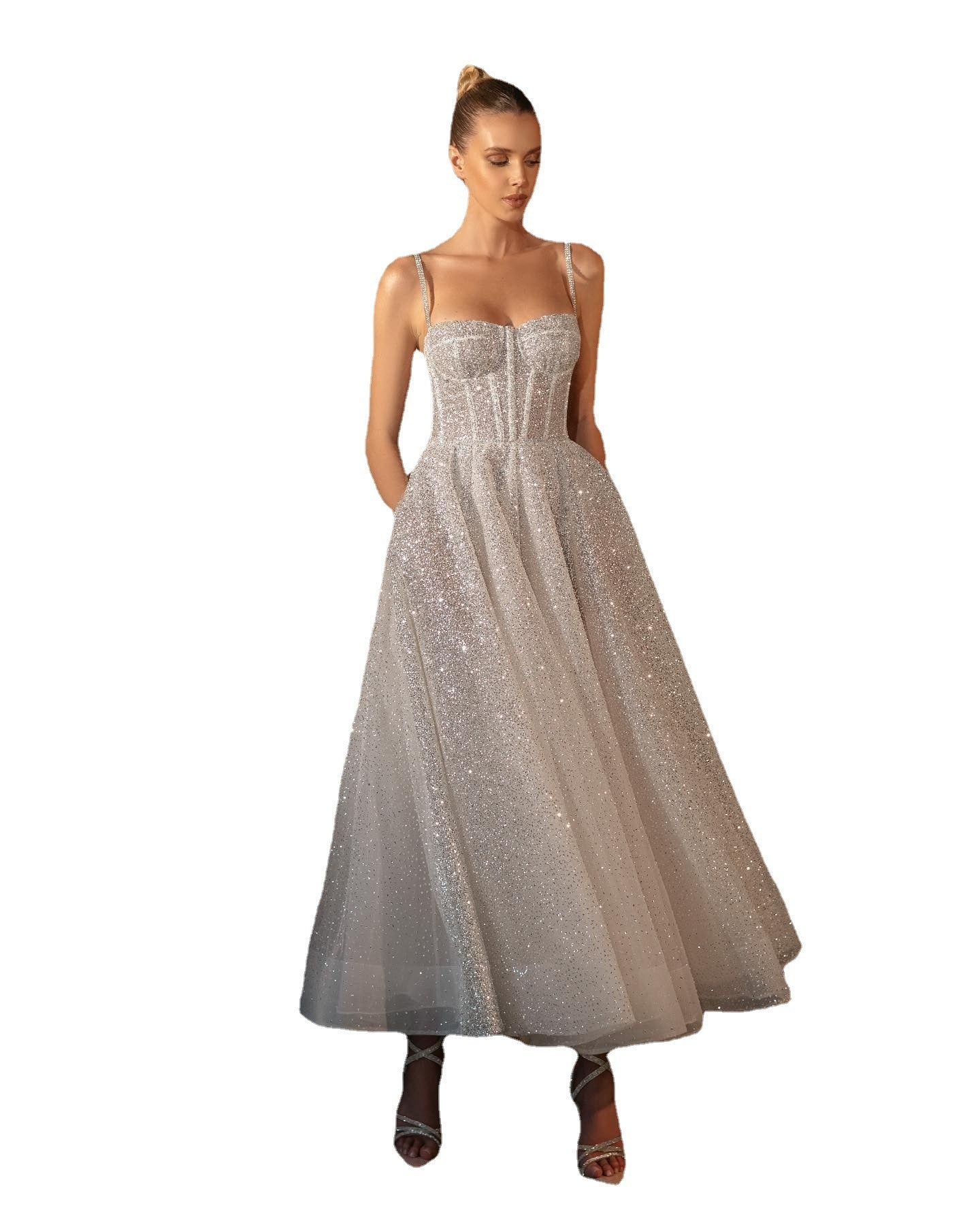 Robe de soirée brillante argentée à licou