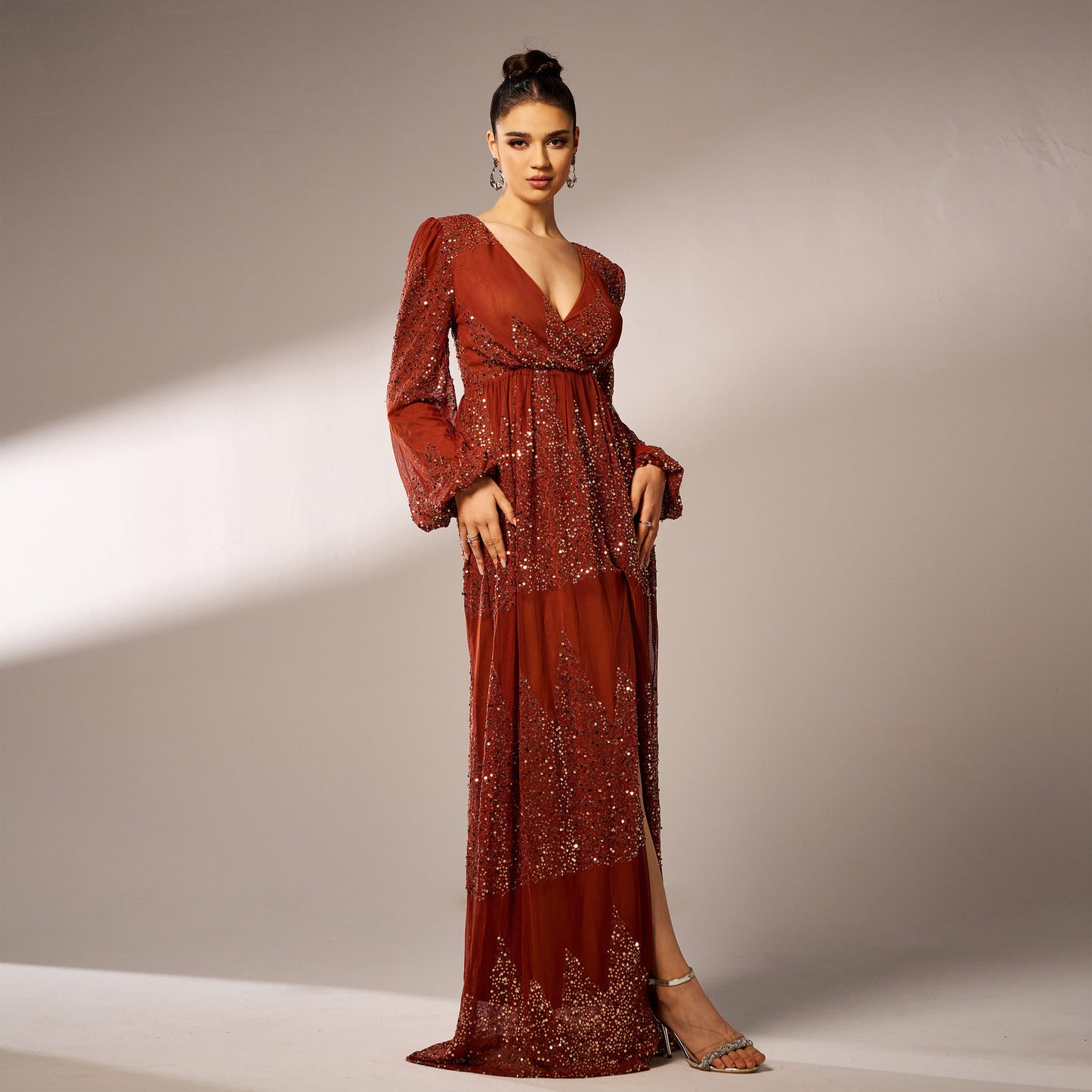 Robe de soirée sexy à manches longues et col en V, à paillettes