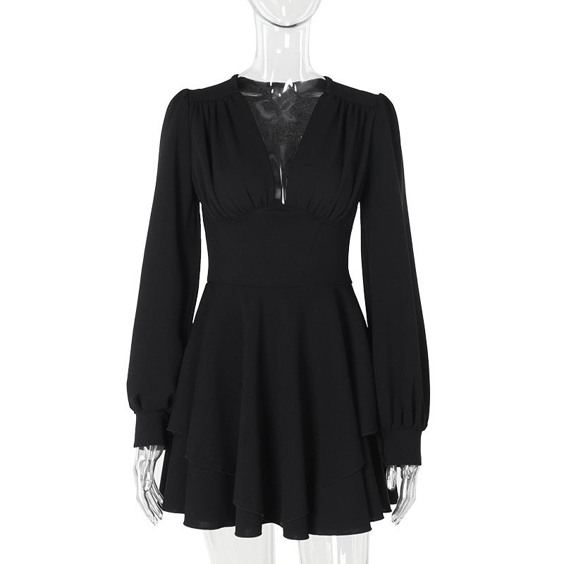 Robe plissée élégante à col en V pour femme