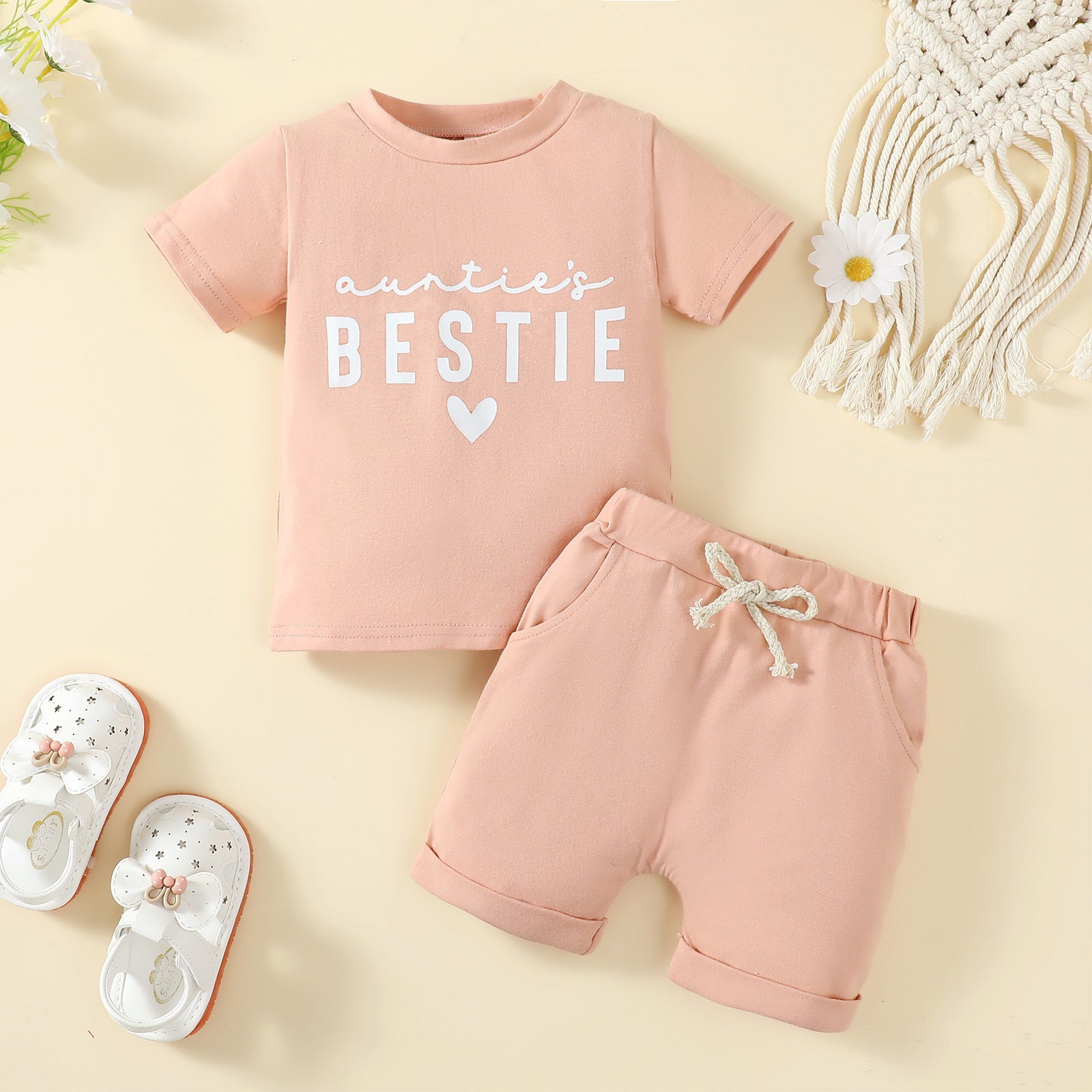 T-shirt et short à manches courtes imprimés blancs « La meilleure amie de ma tante anglaise »