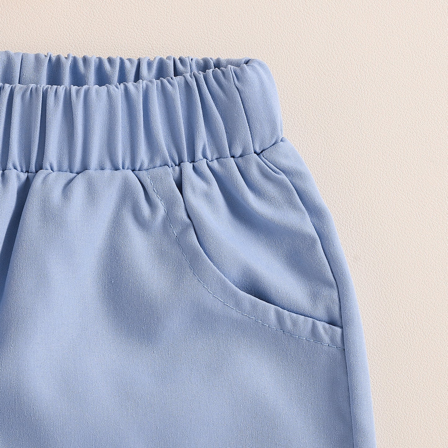 Ensemble chemise et short imprimés style gentleman pour garçon