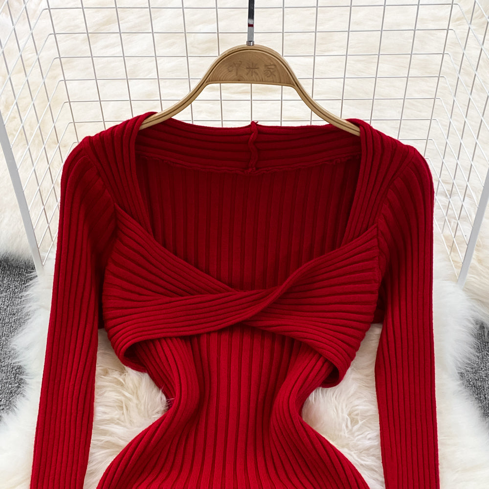 Robe mi-longue en tricot à fines bretelles