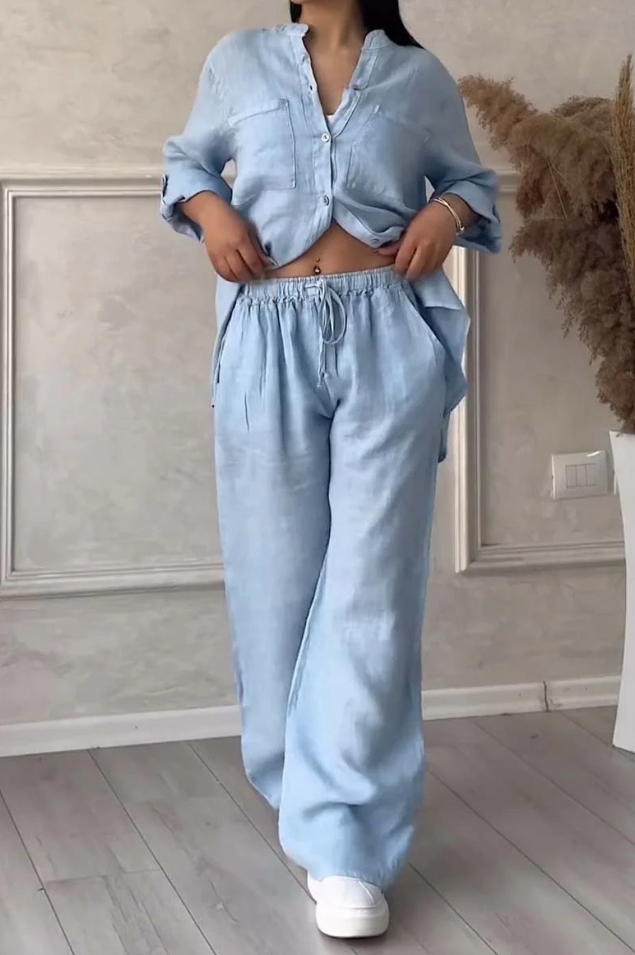 Ensemble deux pièces à lacets et pantalon large pour femme