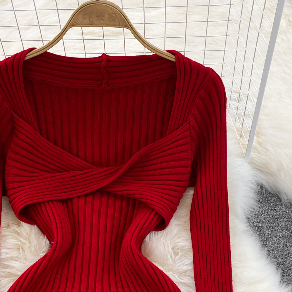 Robe mi-longue en tricot à fines bretelles