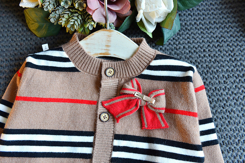 Ensemble jupe plissée rayée en tricot et pull pour fille
