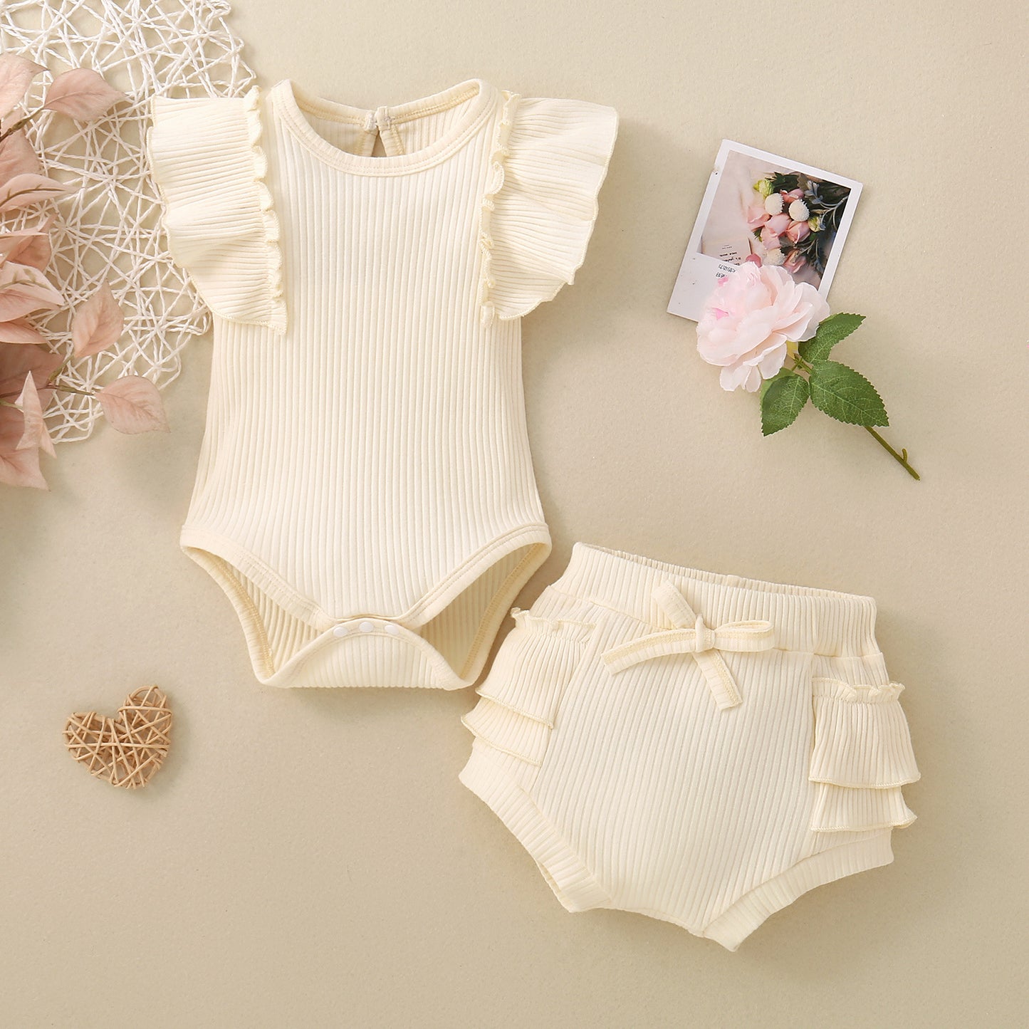 White Flounced Sleeve Shorts Suit