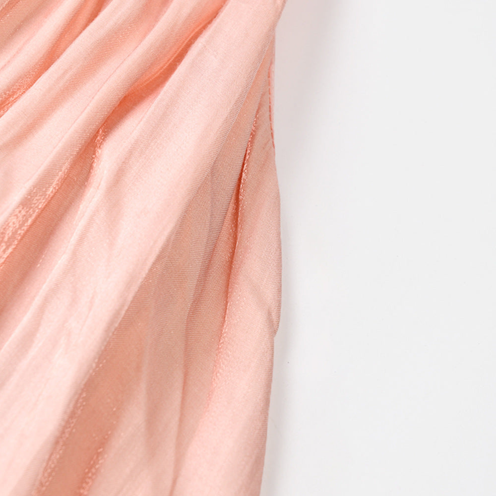 Robe mi-longue moulante à la taille, style français