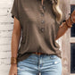 T-shirt à manches courtes et boutons de couleur unie pour femme