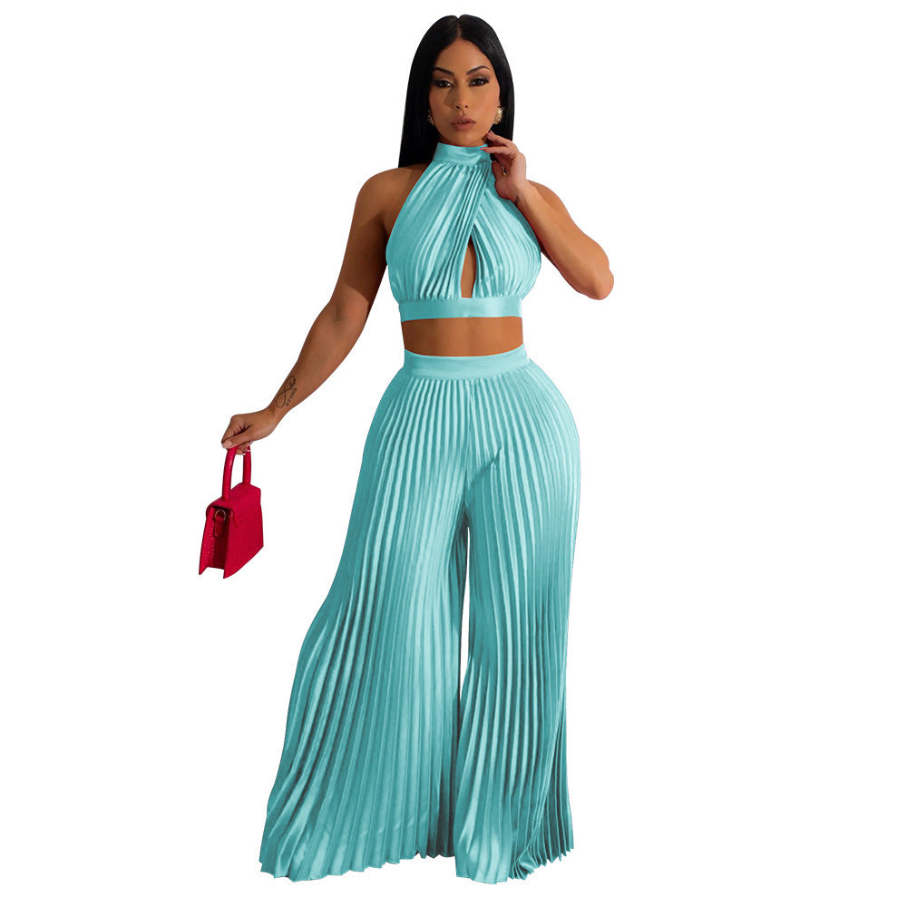 Ensemble deux pièces pour femme avec pantalon large plissé en soie et dos nu