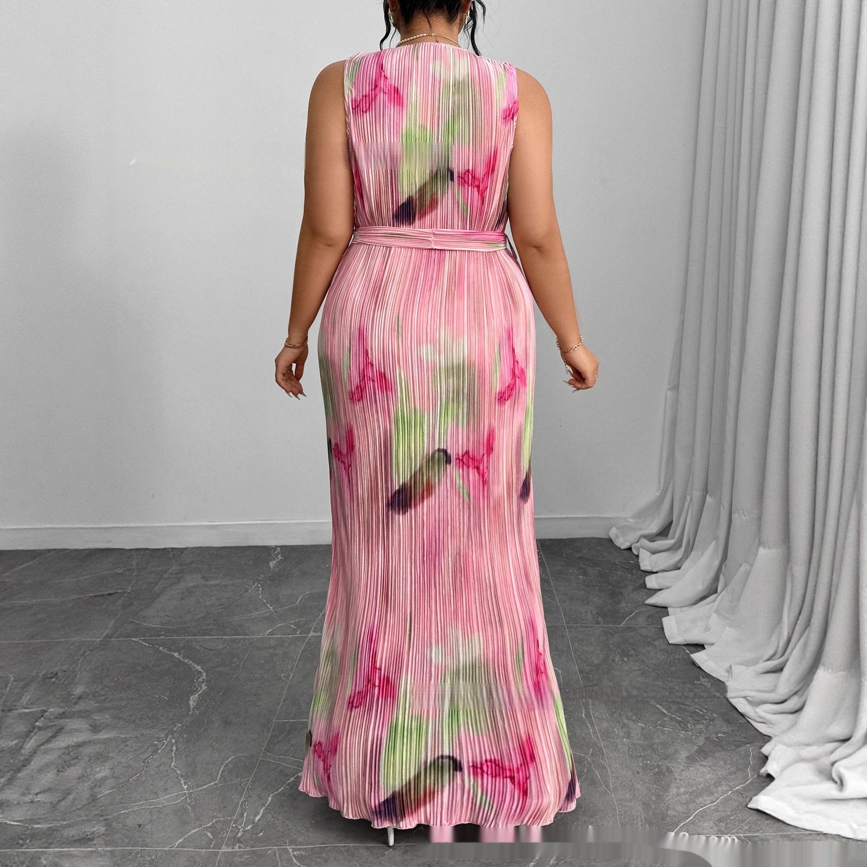 Plus-size Womens Round-neck Pleated Dress With A Traditional Chinese-style Print