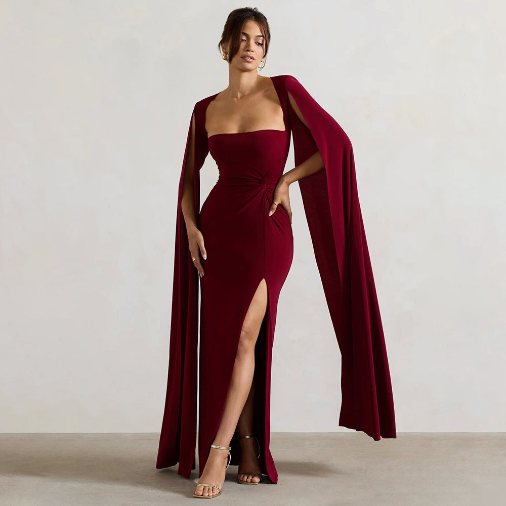 Robe unie à col carré et manches longues avec fente haute