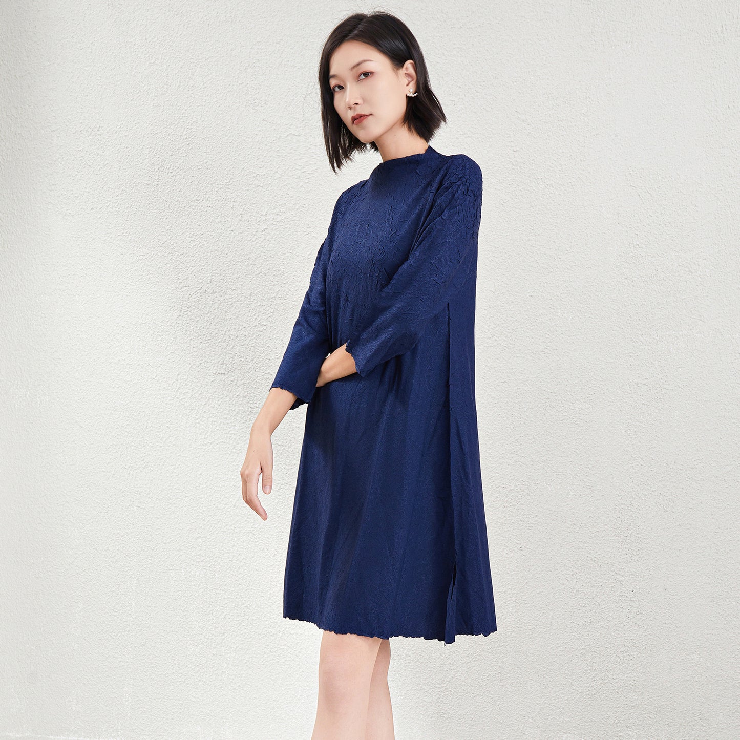 Robe à manches longues, élégante et tendance