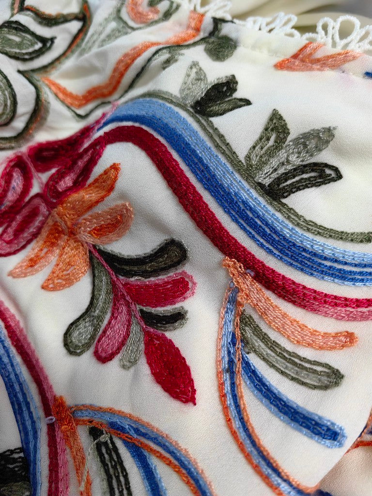 Robe aristocratique rétro brodée de Dubaï