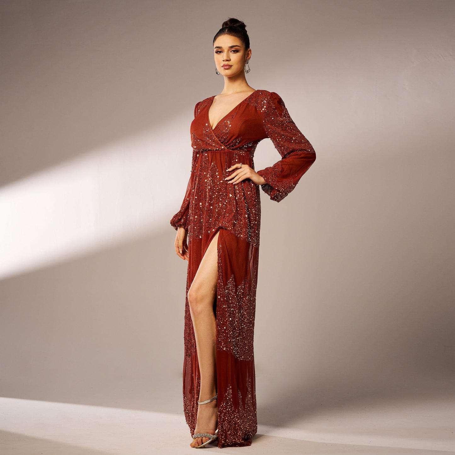 Robe de soirée sexy à manches longues et col en V, à paillettes