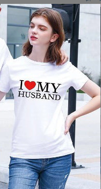 Couples hommes et femmes portant des manches courtes amples grande taille