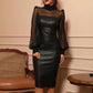 Jupe moulante en cuir noir avec coutures en maille