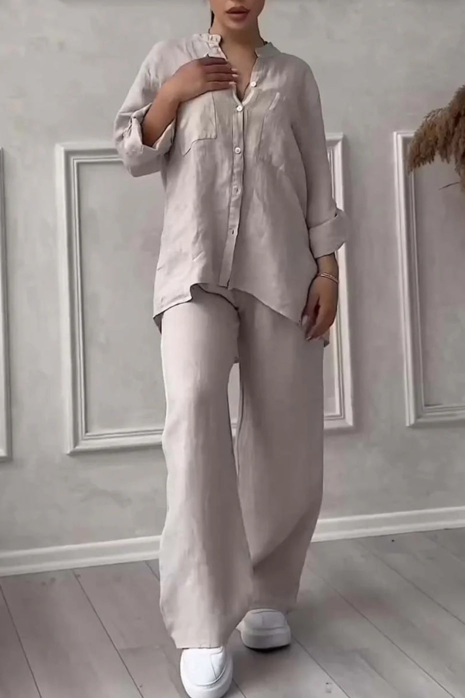 Ensemble deux pièces à lacets et pantalon large pour femme
