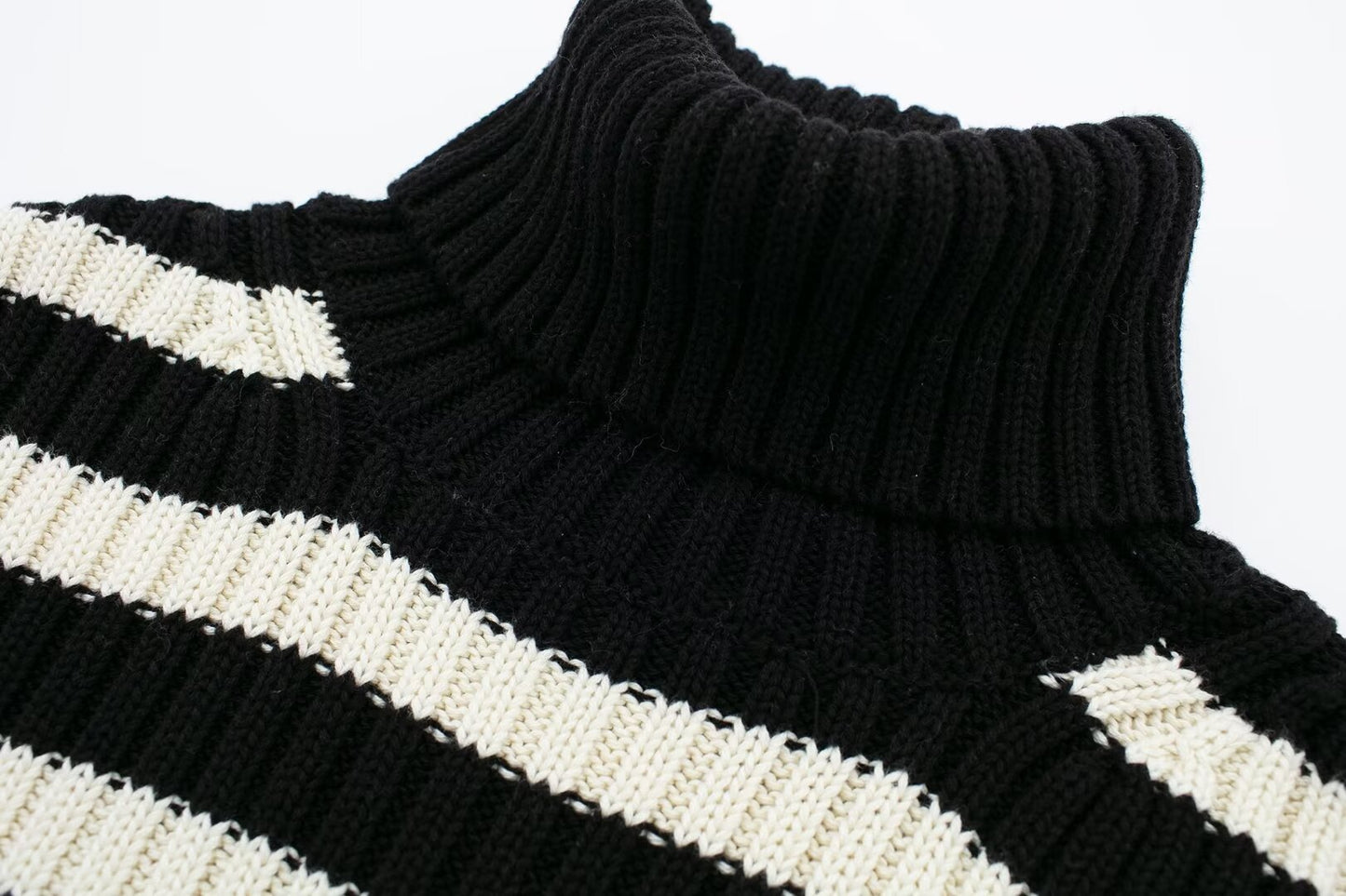 Women's Vintage Stripe Short Sweater