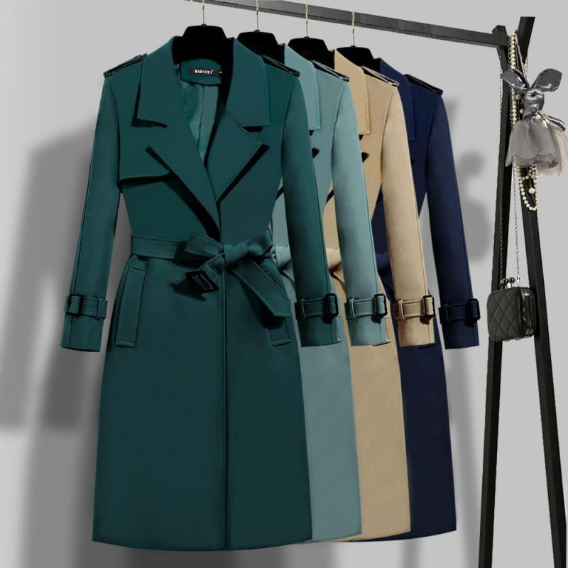 Trench-coat mi-long élégant et ajusté à la taille