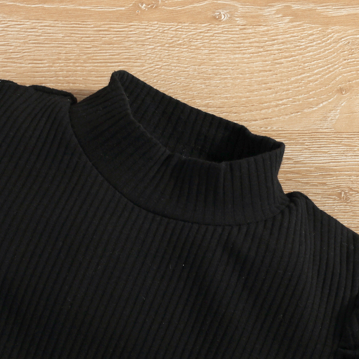 Ensemble deux pièces jupe courte plissée à carreaux avec ceinture
