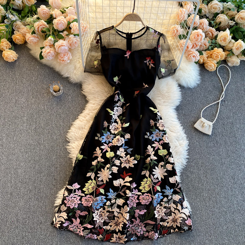 New Heavy Industry Dress Embroidered French Elegant Round Neck Short Sleeve Retro Foreign Style Embroidered Fairy Skirt