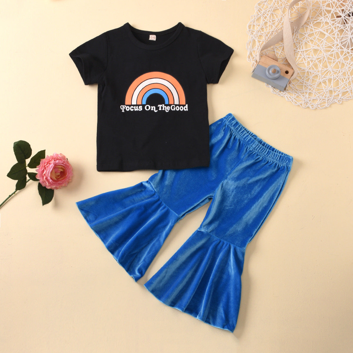 Ensemble pantalon évasé en velours coréen à imprimé lettre T