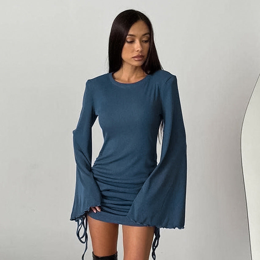 Robe tricotée à rayures noires pour femme, élégante, à manches évasées, taille haute, style européen et américain, automne et hiver