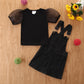Ensemble à manches courtes pour fille, t-shirt noir à manches bouffantes, jupe à bretelles en jean, tendance
