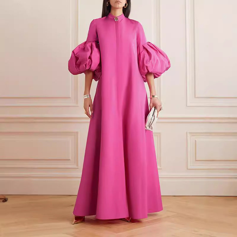Robe de soirée longue à revers amples et couleur unie à fleurs