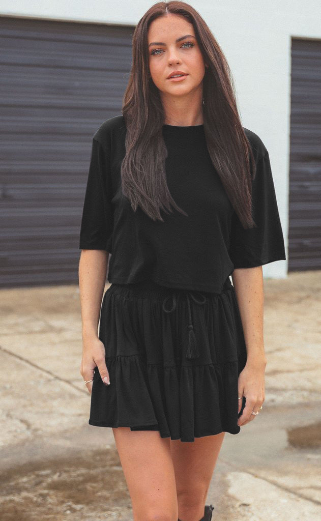 Round Neck Solid Color Half Sleeves Loose Top T-shirt Drawstring Pleated Skirt Commuter Suit