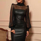 Jupe moulante en cuir noir avec coutures en maille